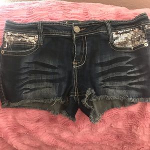 Used good condition jean shorts/stretch